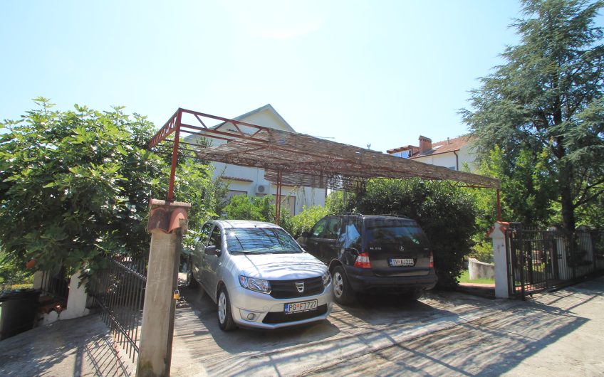 Two-storey house in Tivat