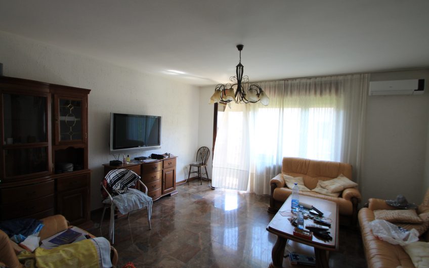Two-storey house in Tivat