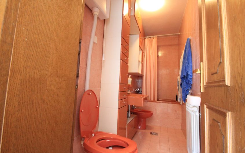 Two-storey house in Tivat