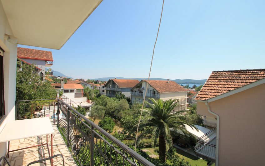 Two-storey house in Tivat