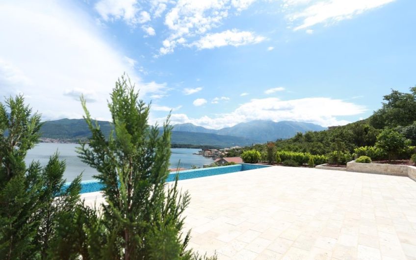 Luxury villa in Krašići, 516 m²