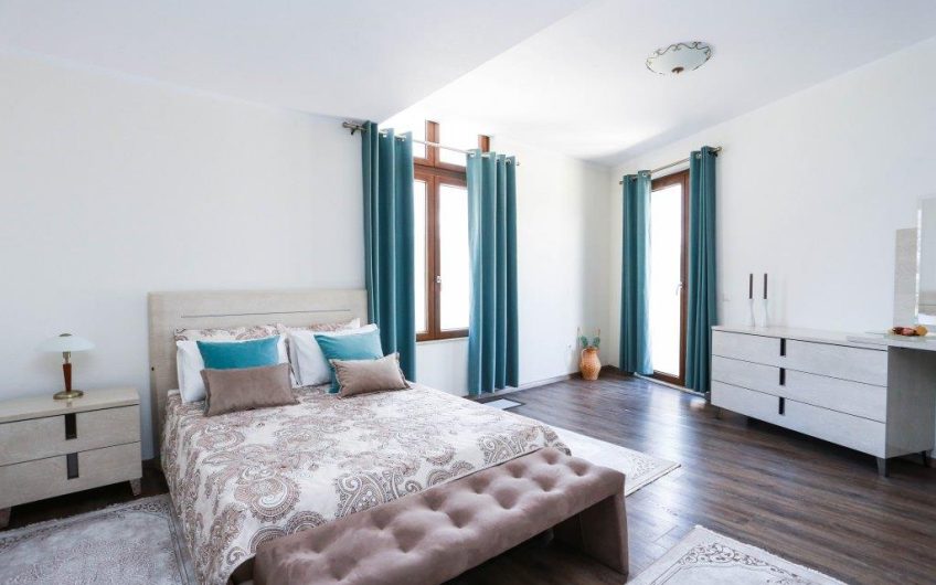 Luxury villa in Krašići, 516 m²