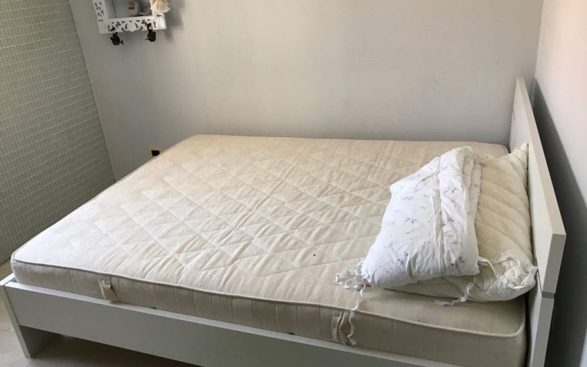 Villa on first line in Donji Stoliv, 390 m²