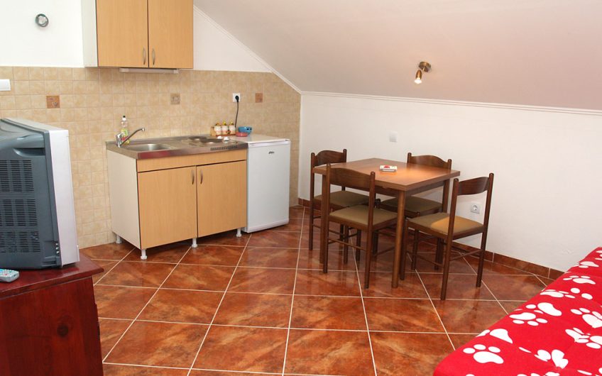 New house and half of old house at marine in Stoliv, 410 m²