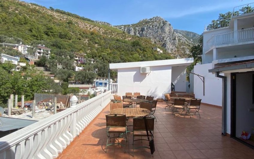 Two-storey house in Brca, 300 m²