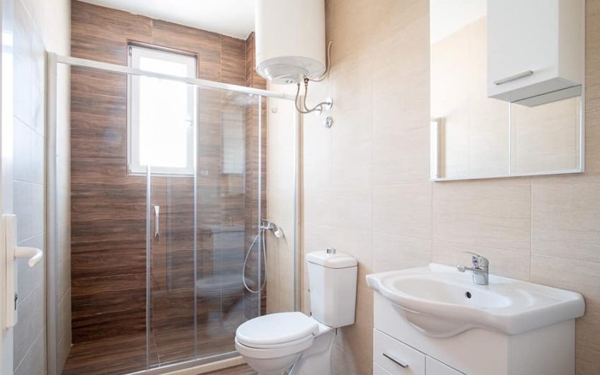 Two-storey large unfinished house in Ilino, 600 m²