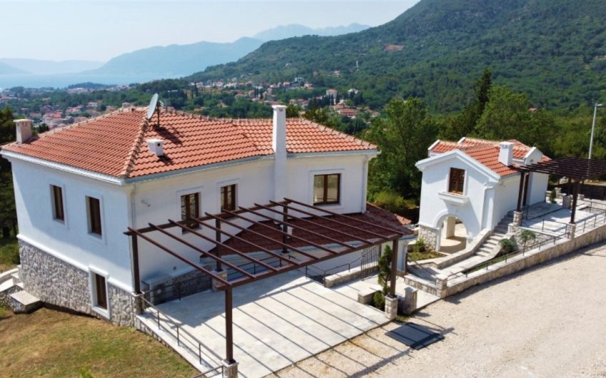 New villa in Kavač, 320 m²