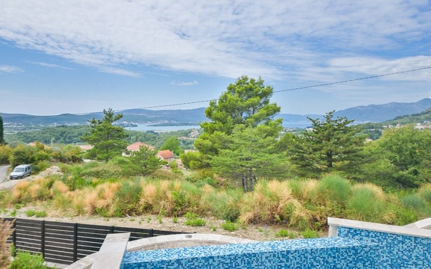 New villa in Kavač, 320 m²