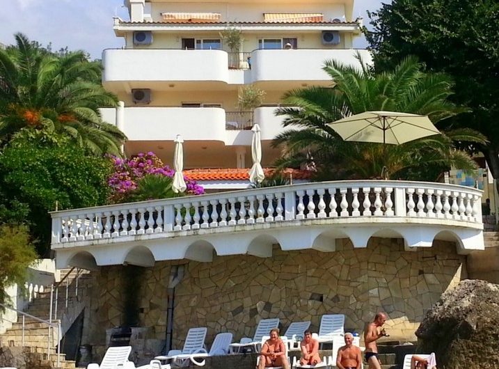 Luxury five-level villa in Sutomore
