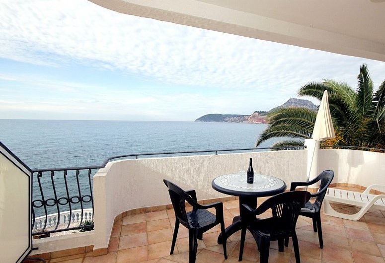 Luxury five-level villa in Sutomore