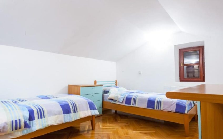200-year old renovated stone villa in Perast, 287 m²