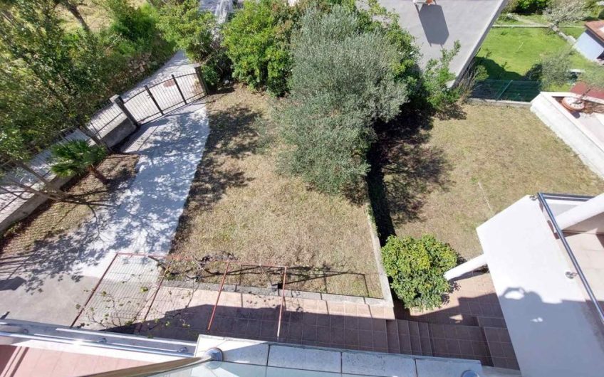 House in Učuri, 263 m²