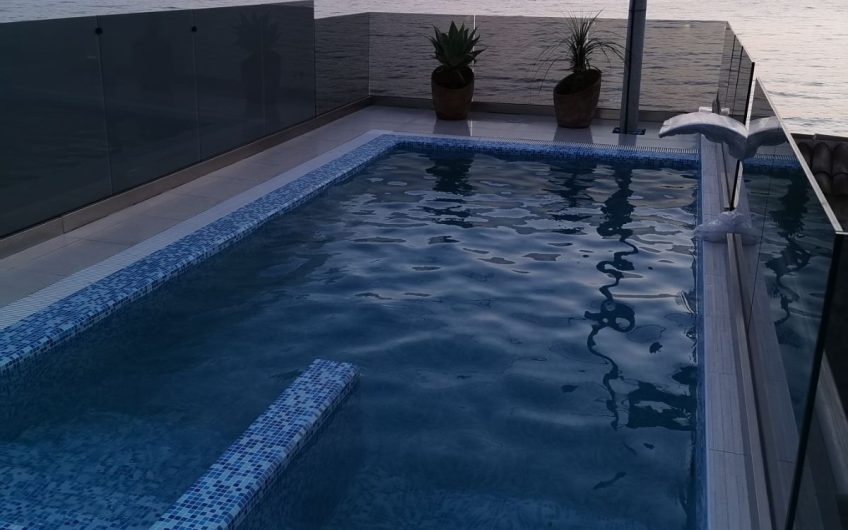Four star villa in Tivat with own beach, 120 m²