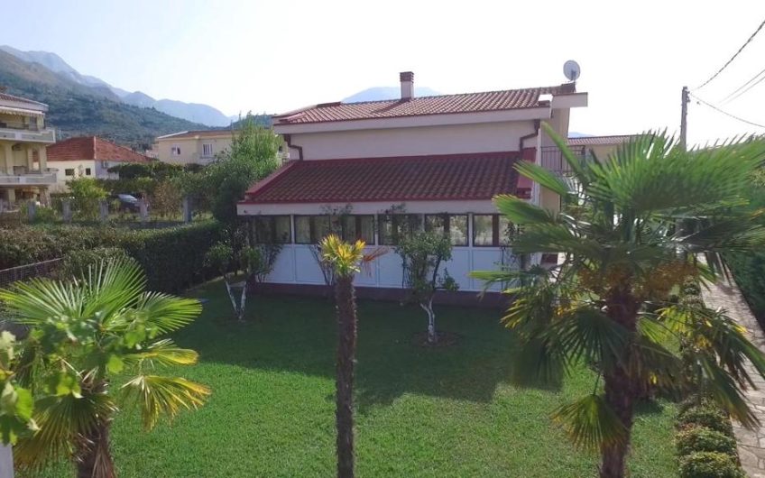 Beautiful house in Bjeliši, 200 m²