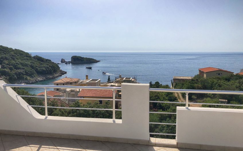Two-storey villa with seaview in Utjeha, 360 m²