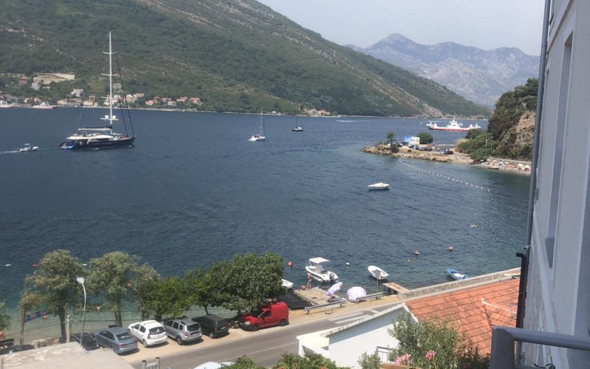 Luxurious two-room apartment with panoramic seaview in Lepetane, 87 m²