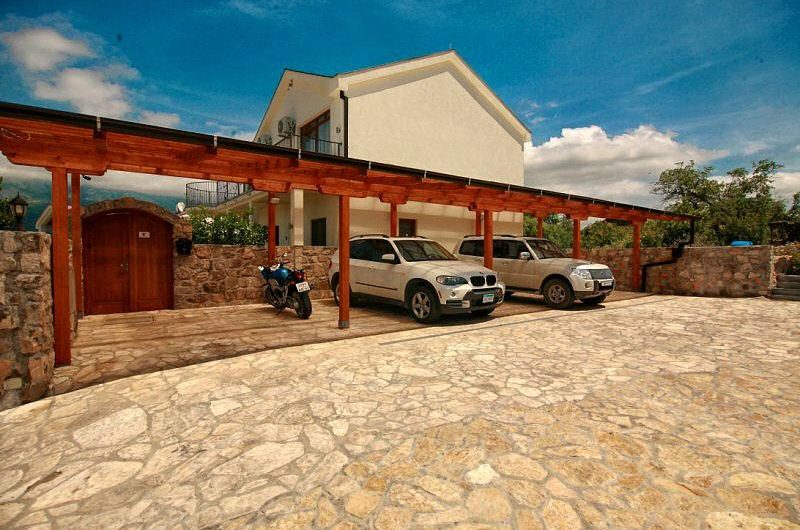 House in Bigova, 147 m²
