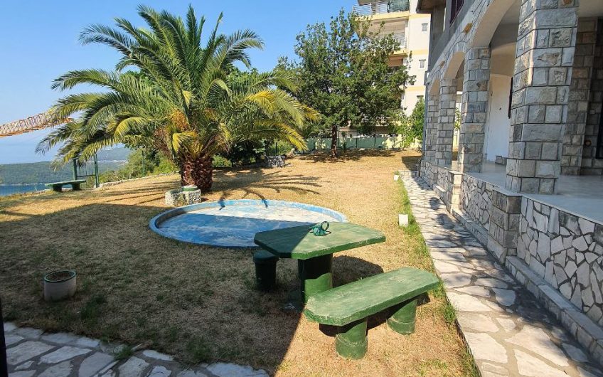 Two houses in Seoce, 440 m²