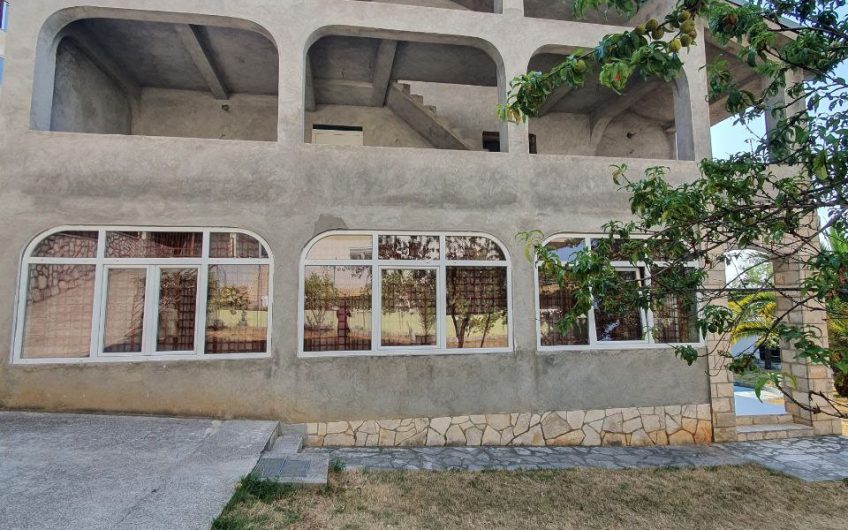 Two houses in Seoce, 440 m²