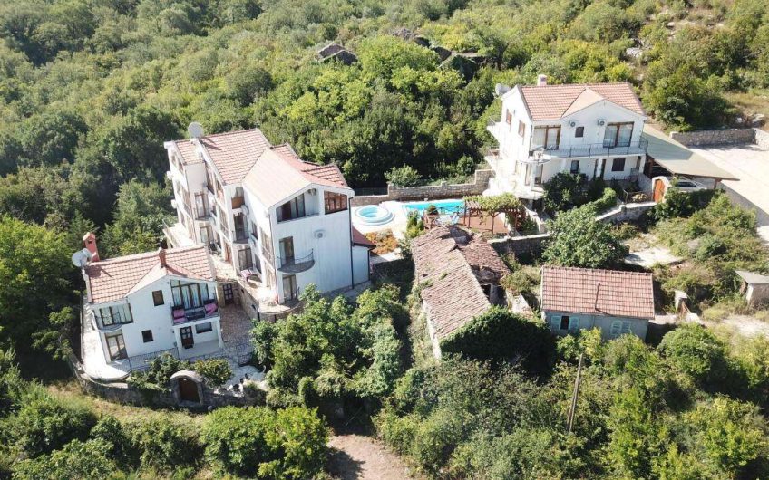 House in Bigova, 147 m²
