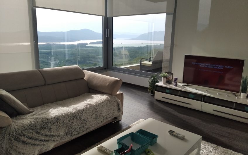 Villa LUX in Kavač, 250 m²