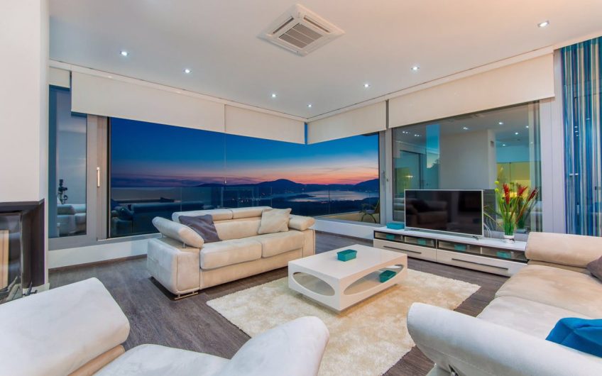 Villa LUX in Kavač, 250 m²