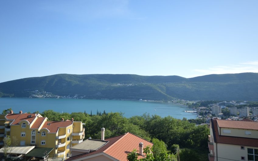 Mediterranean two-storey house with seaview in Topla, 240 m²