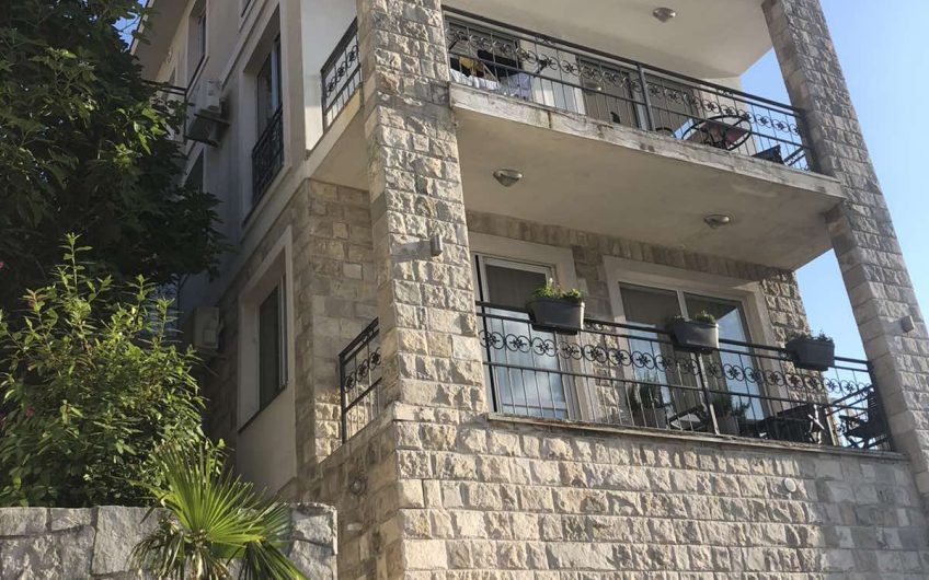 Luxurious two-room apartment with panoramic seaview in Lepetane, 87 m²