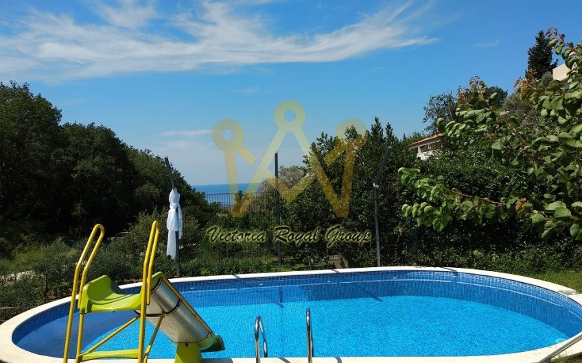 Two-storey villa with pool and seview near beach on Režević River, 235 m²