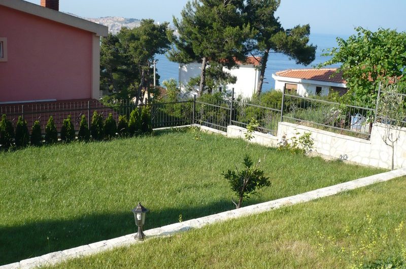 Luxury three-level villa with seaview in Bar, 320 m²