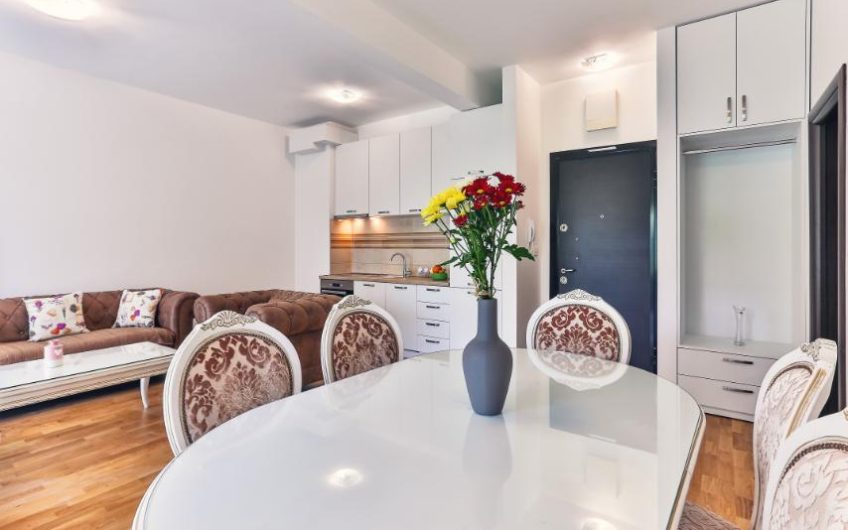 New two-bedroom apartment in Rafailovići, 90 m²