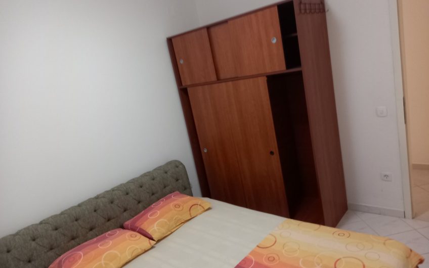 Two-bedroom apartment in Rafailovići, 70 m²