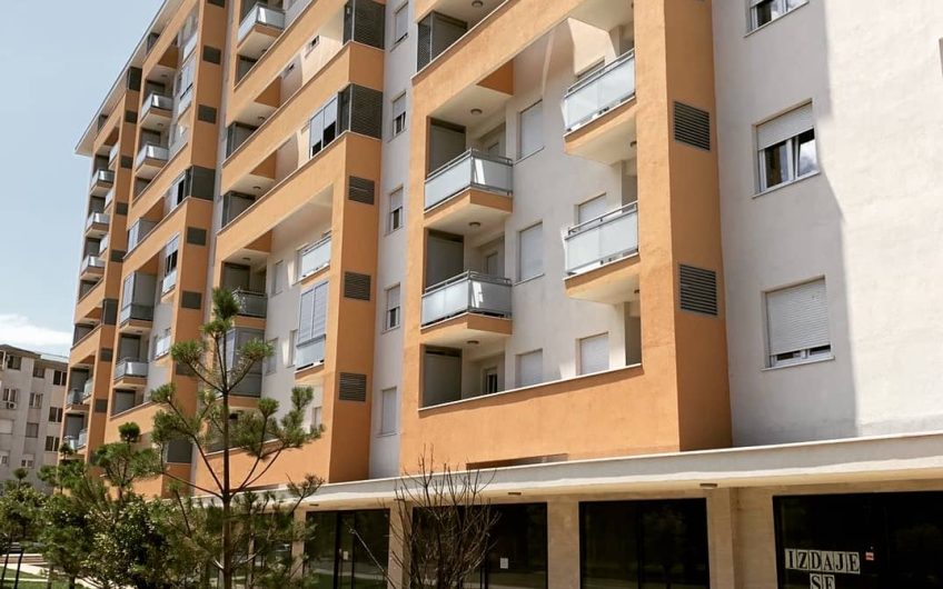 Luxury two-bedroom apartment near river in City kej (Podgorica), 65 m²