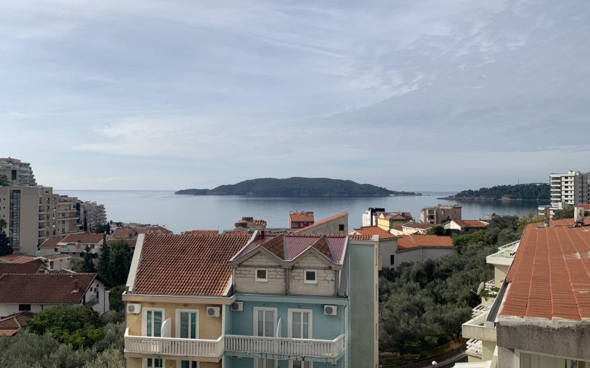 Two-bedroom apartment with sea view and pool in Rafailovići, 67 m²