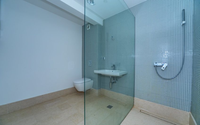 New large two-bedroom appartment near sea in Rafailovići, 165 m²