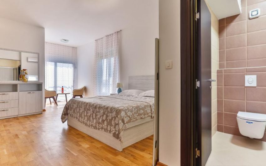 New two-bedroom apartment in Rafailovići, 90 m²
