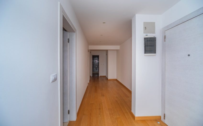 New large two-bedroom appartment near sea in Rafailovići, 165 m²