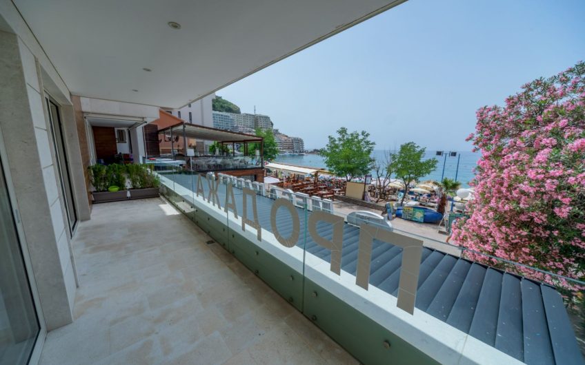 New large two-bedroom appartment near sea in Rafailovići, 165 m²