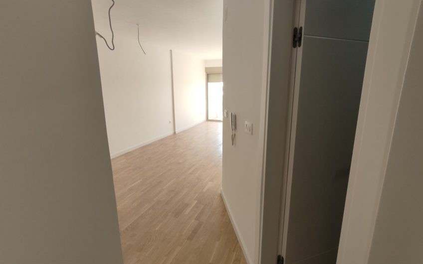 New two-bedroom apartment with seaview and pool in Rafailovići, 60 m²