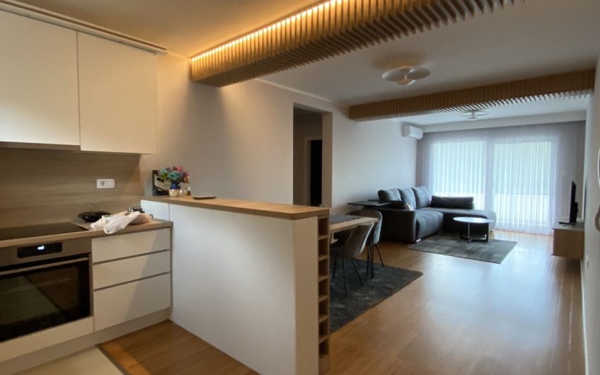 Two-bedroom apartment with seaview in Podličak, 73 m2