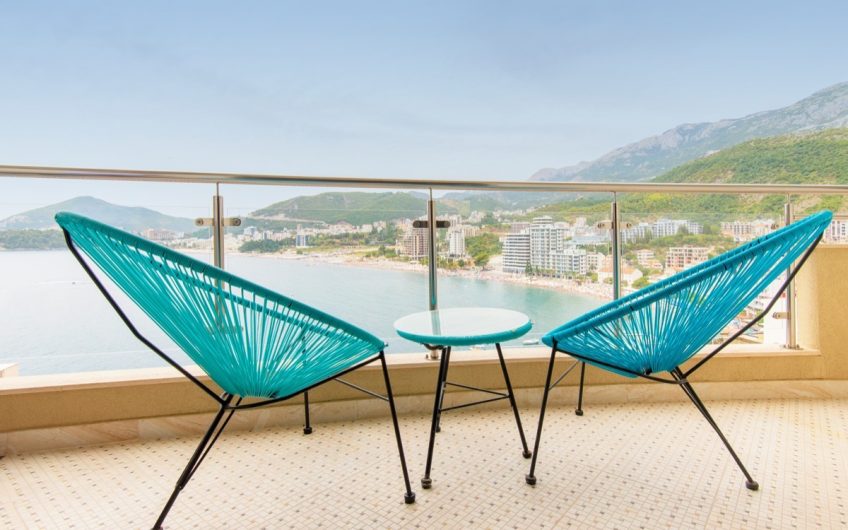 Luxury two-bedroom apartment near sea in Rafailovići, 85 m²
