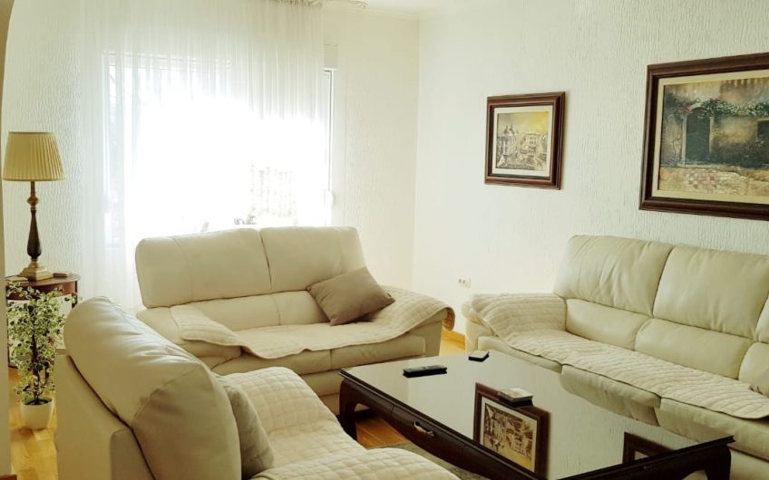 Spacious two-bedroom apartment in Zabjelo, 78 m²