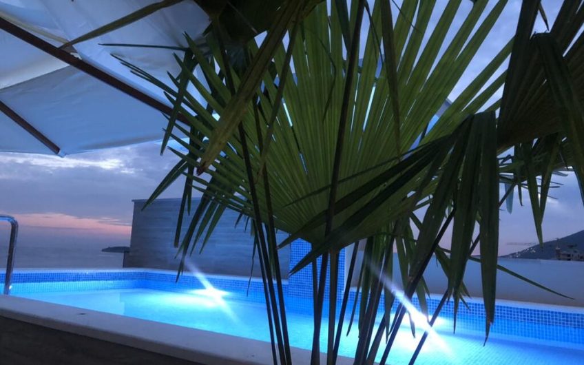 New tiny luxury apartment near sea with pool in Rafailovići, 50 m²