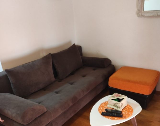 Tiny studio with terrace in Petrovac, 30 m²
