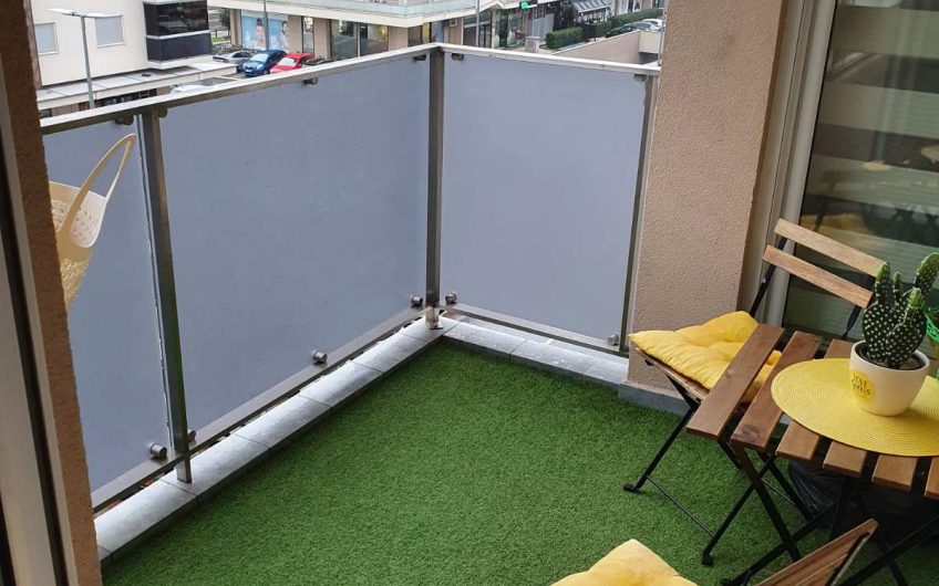 New luxury two-bedroom apartment for sale in Podgorica, 73 m²