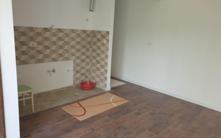 Renovated tiny apartment in centre of Tivat, 33 m²