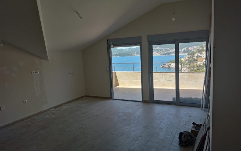 New three-bedroom apartment with panoramic seaview in Pržno, 80 m²