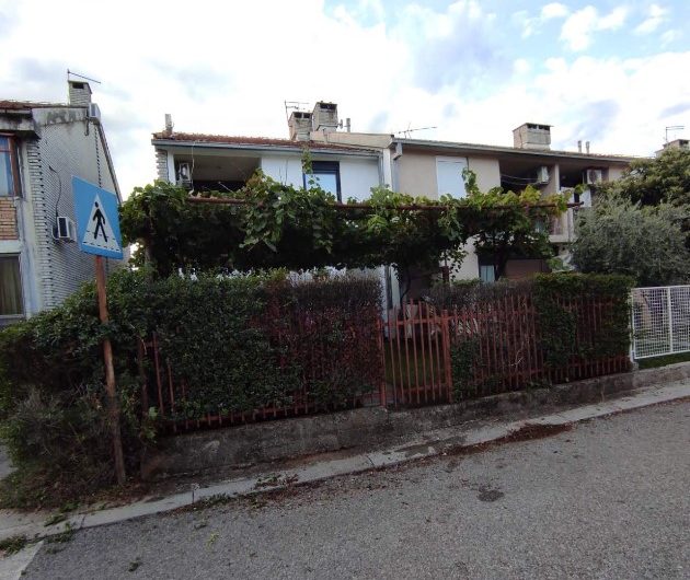 Two-bedroom family apartment with yard in Zabjelo, 79 m²