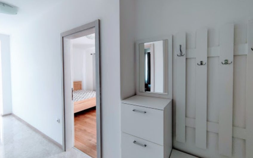 Spacious three-bedroom apartment near beach in Pržno, 94 m²