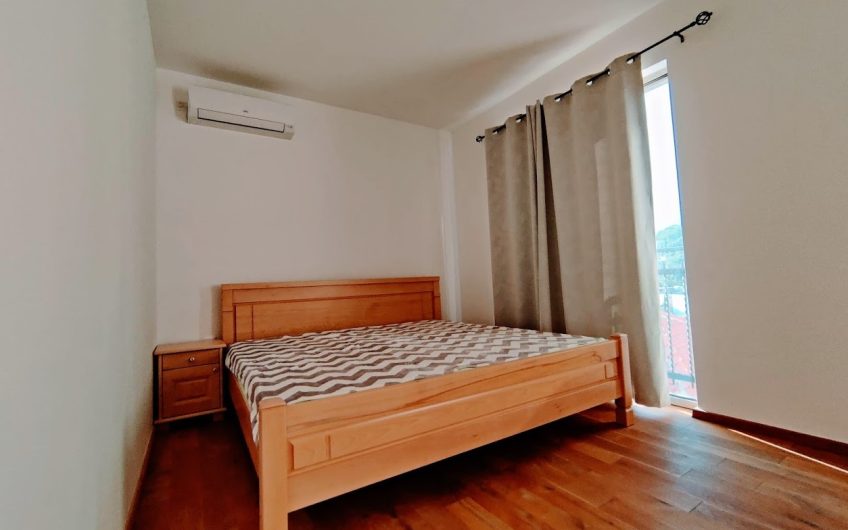 Spacious three-bedroom apartment near beach in Pržno, 94 m²